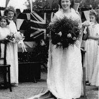 Newspaper article 1948 re crowning of Rose Queen of Jubilee Sunday School, Compstall
